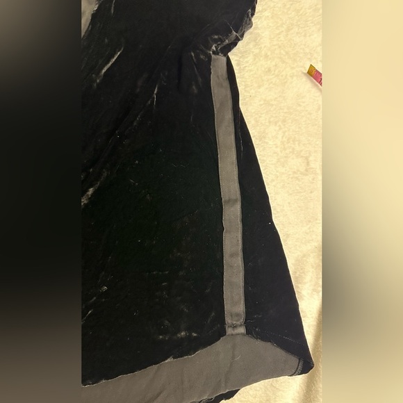 Bella Dahl Black Velvet Short Sleeve Blouse Elegant  Size M - Picture 11 of 14